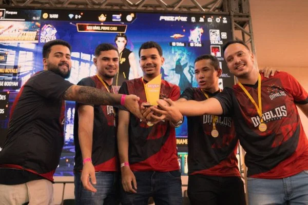 esports trophy